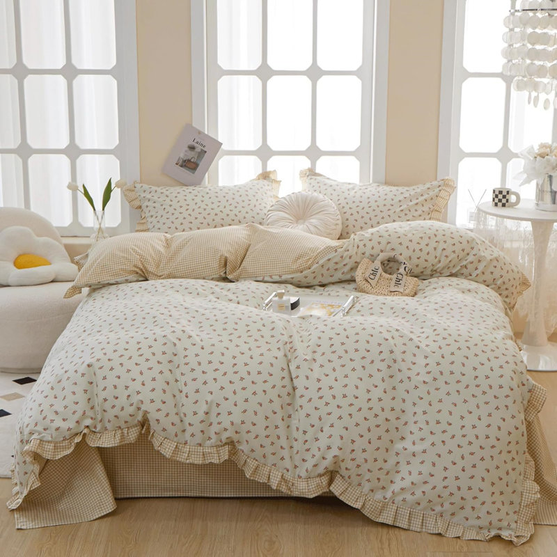 Microfiber Floral Print Comforter Set, Queen Comforter + 2 Pillowcases