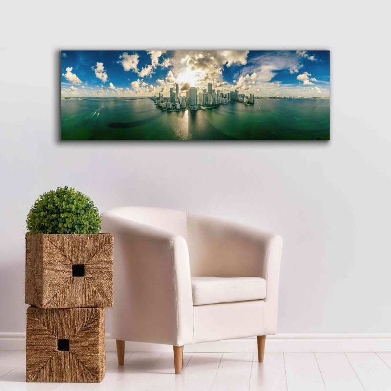«Florida - Downtown Miami» par Epic Portfolio, art mural sur toile, H 20 po x l 60 po x P 1,5 po