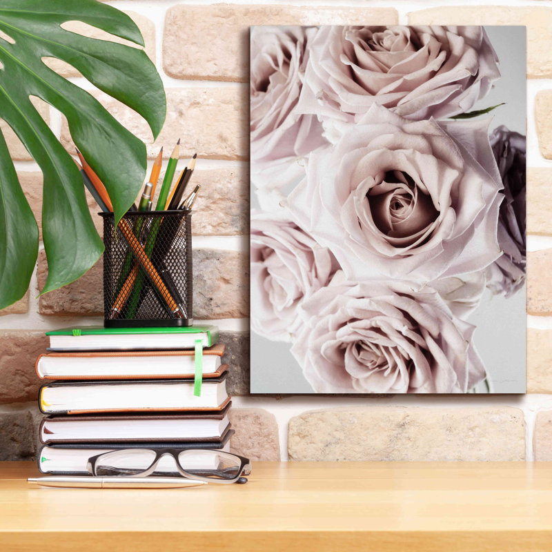 «Dusty Rose Cluster» sur toile par Elise Catterall, H 16 po x l 12 po x P 0,75 po