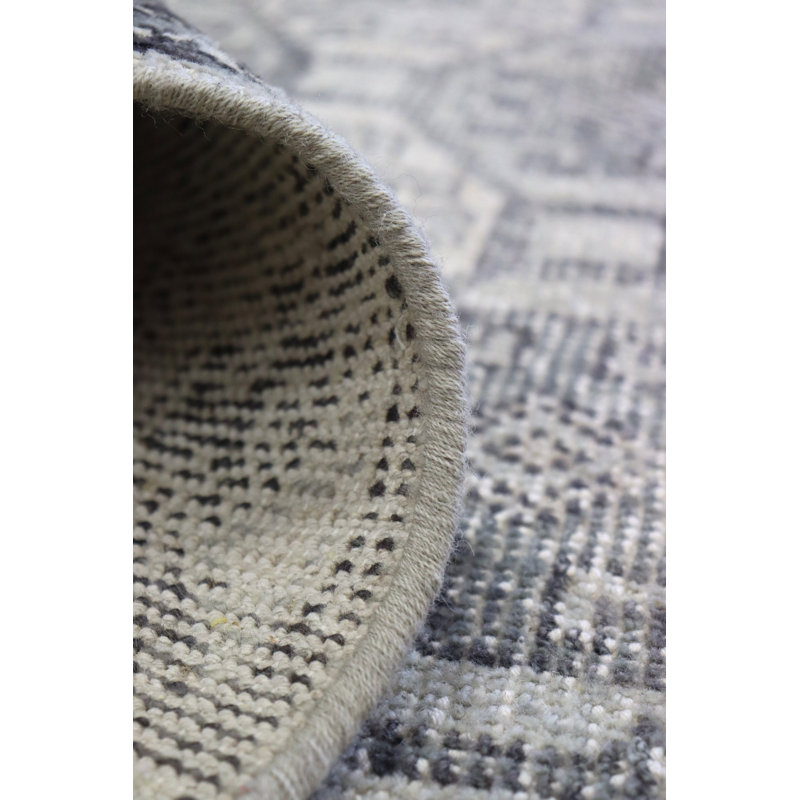 Baku Hand Woven Wool Geometric Area Rug, Rectangle 4'1" x 5'11"