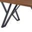 Table de salle à manger d'intérieur avec pieds en métal