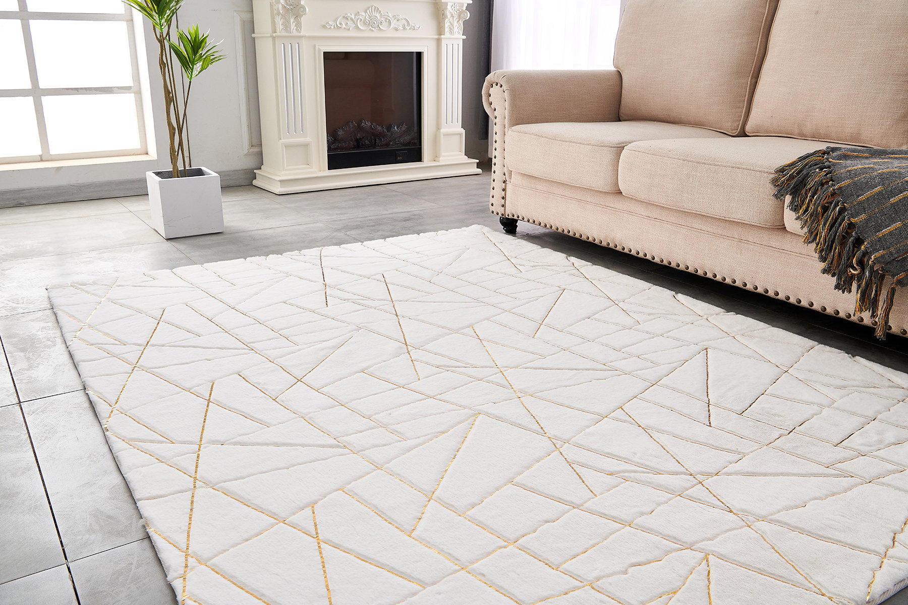 Mercer41 Skarp Lily Luxury Chinchilla Faux Fur Geometric Abstract ...
