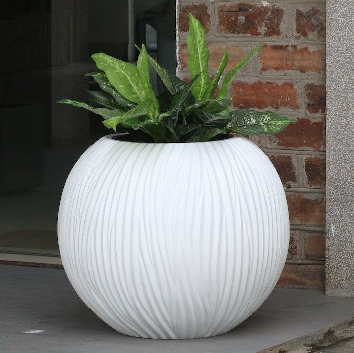 Pot à fleurs texturé rond blanc en fibre de pierre, Blanc