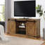Base de console de style rustique avec portes coulissantes décoratives en métal et plusieurs tablettes de rangement ouvertes en X avec finition en chêne foncé