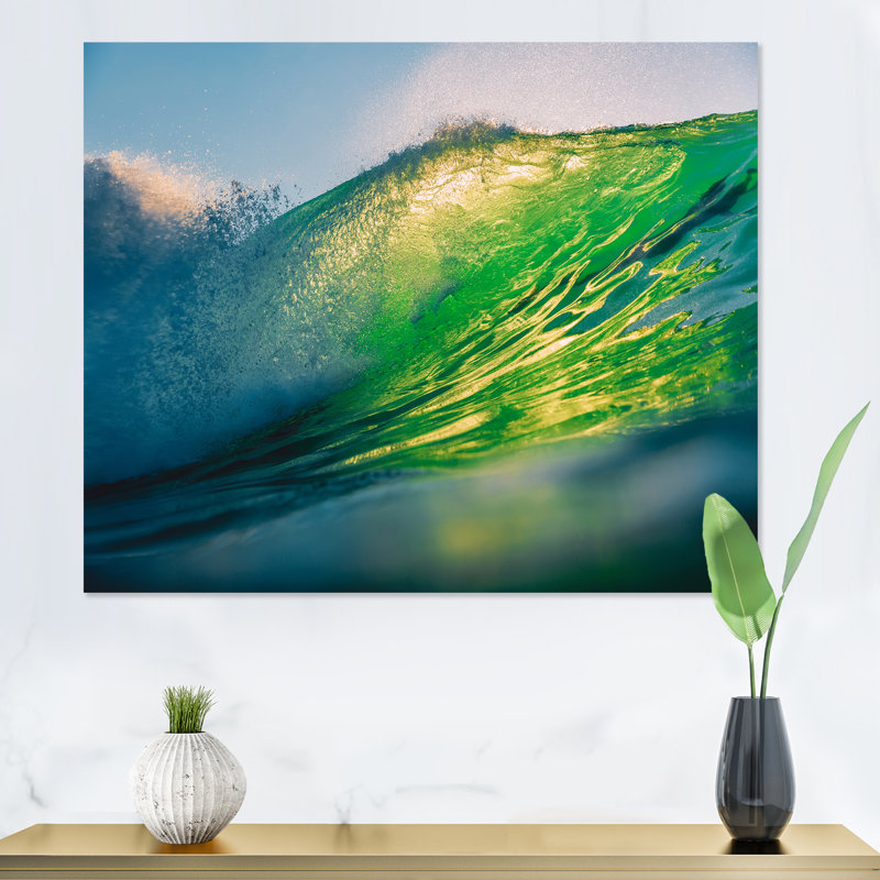 «Green Barrel Wave at Sunset in Hawaii» - photographie sur toile, H 24 po x l 32 po x P 1 po, Toile tendue