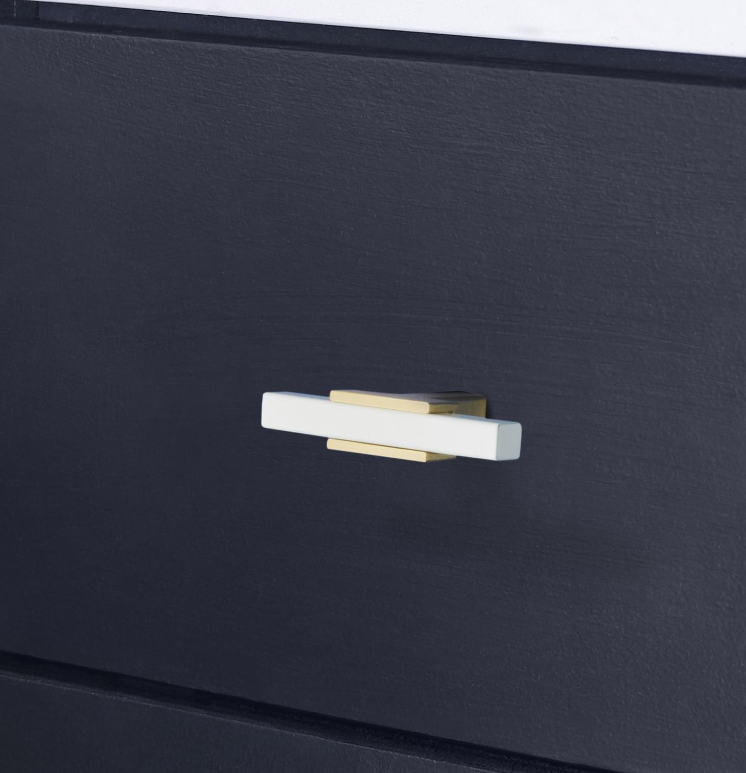 Urbanite Bar Cabinet Knob, Brushed Gold/White