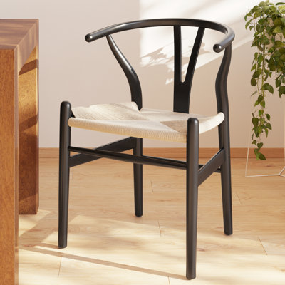 Chaise en bois massif Wyn