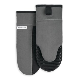 https://assets.wfcdn.com/im/20308462/resize-h310-w310%5Ecompr-r85/1293/129350292/kitchenaid-2-pieces-oven-mitt-set-of-2.jpg