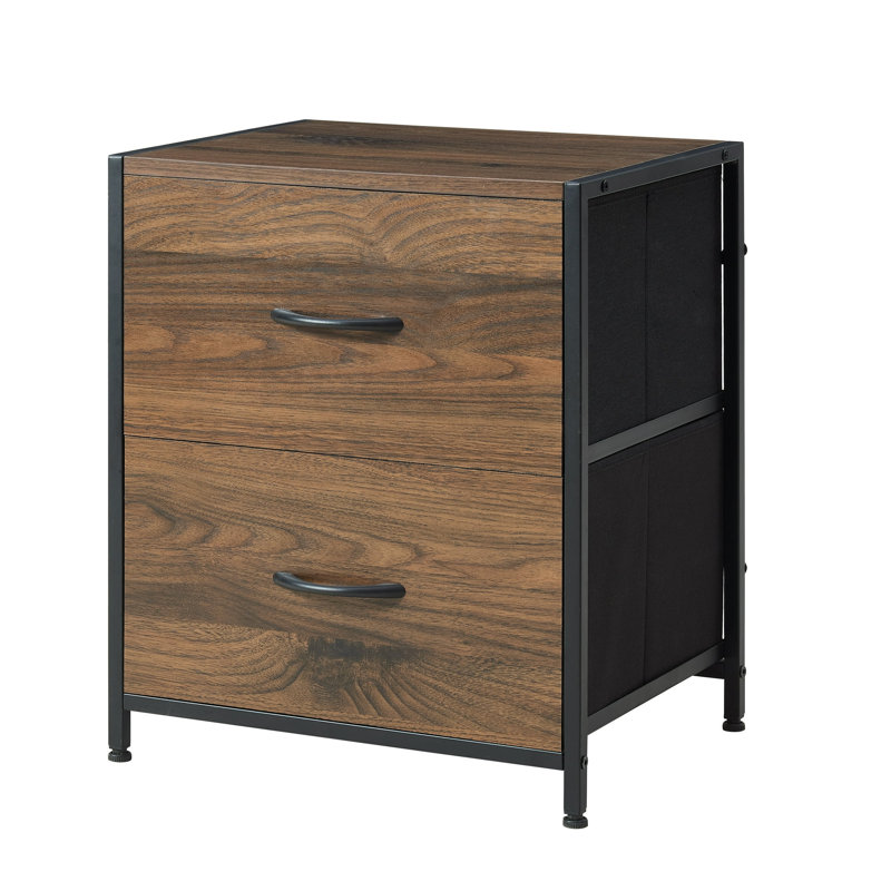 Vonte End Table, Walnut