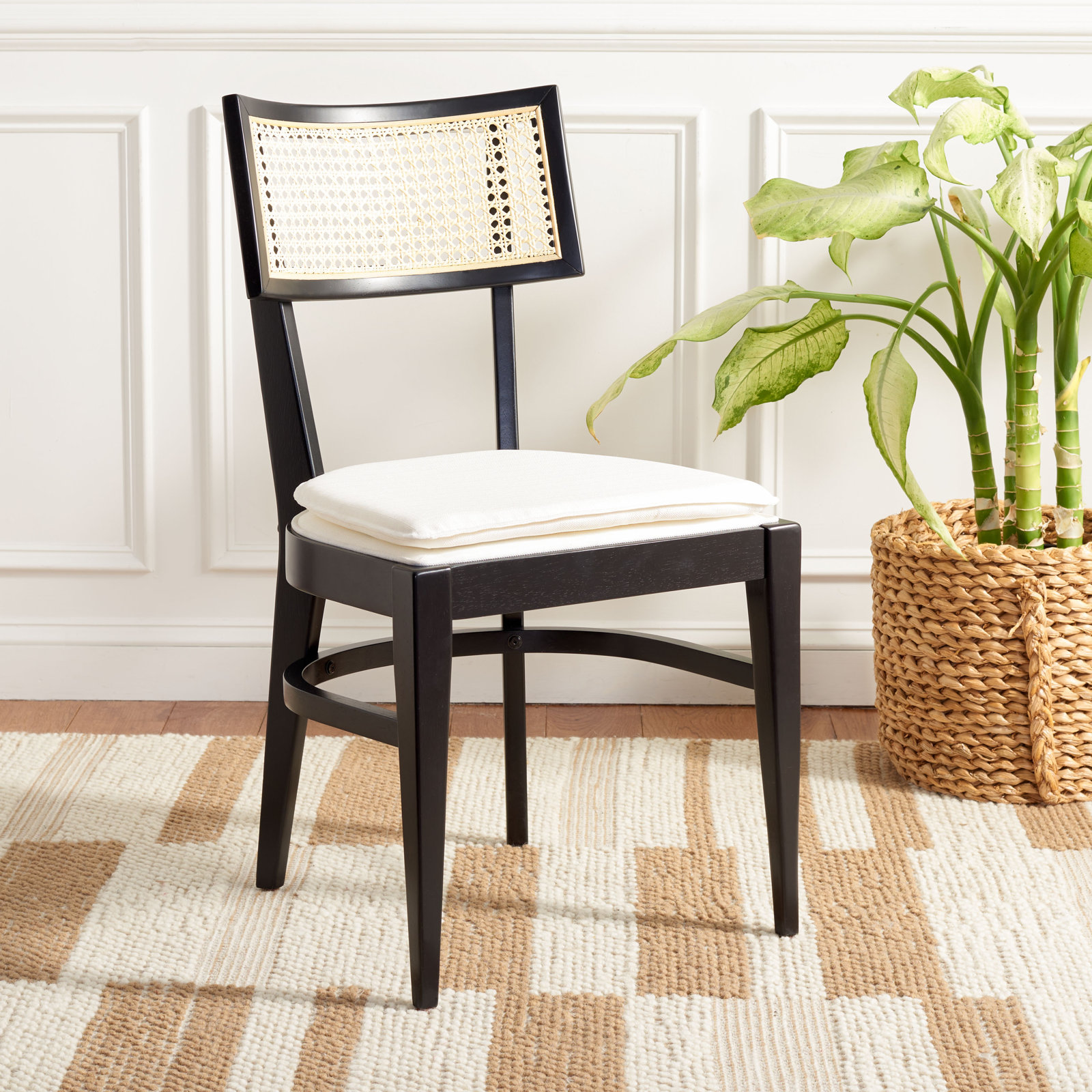 Tarrington Side Chair, Black