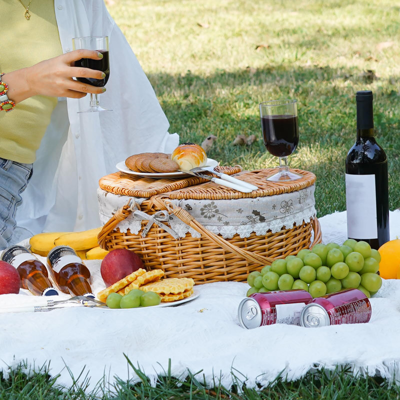 15" Wicker Picnic Baskets with Removable Liner