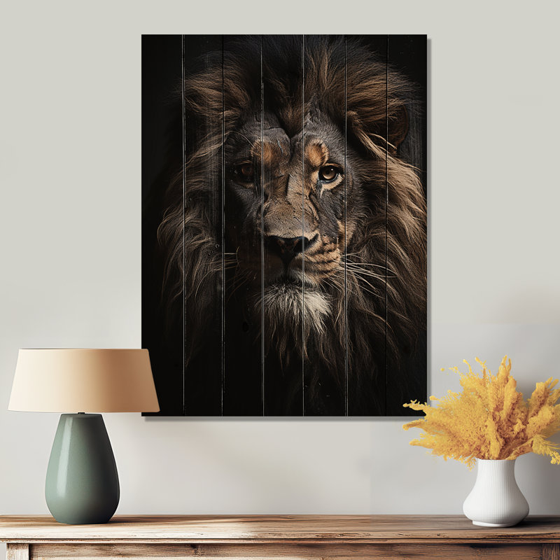 Portrait de lion noir et blanc vibrant II sur bois, H 20 po x l 10 po x P 0,78 po