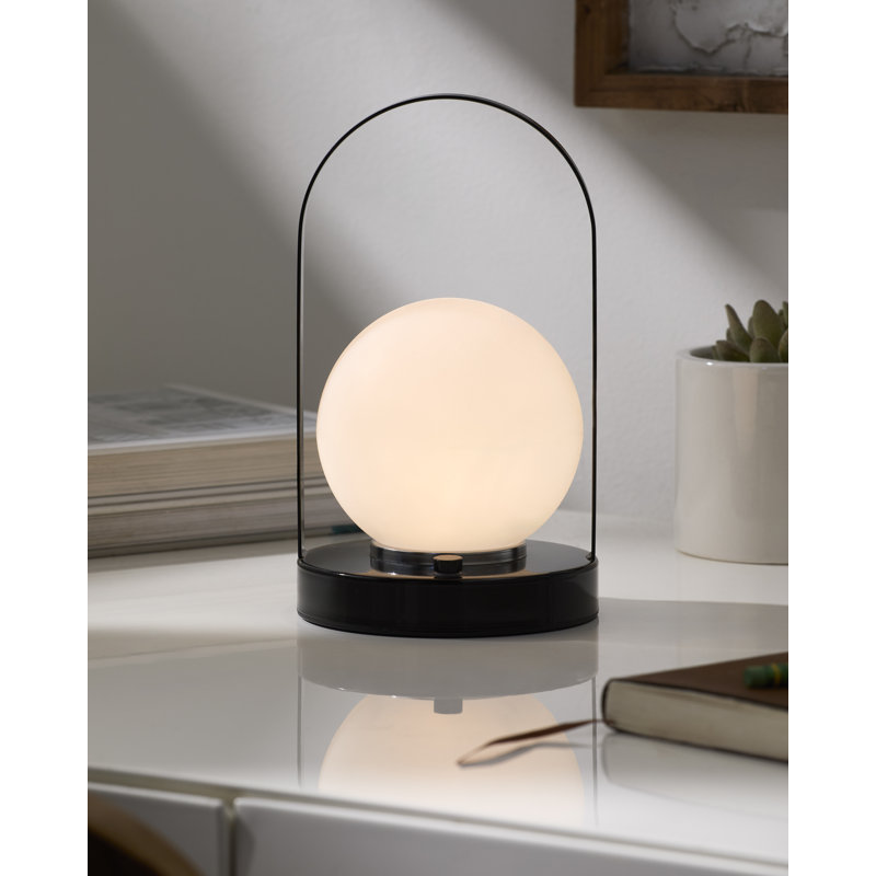 Lampe de table Myreta, H 8 po x l 5 po x P 5 po