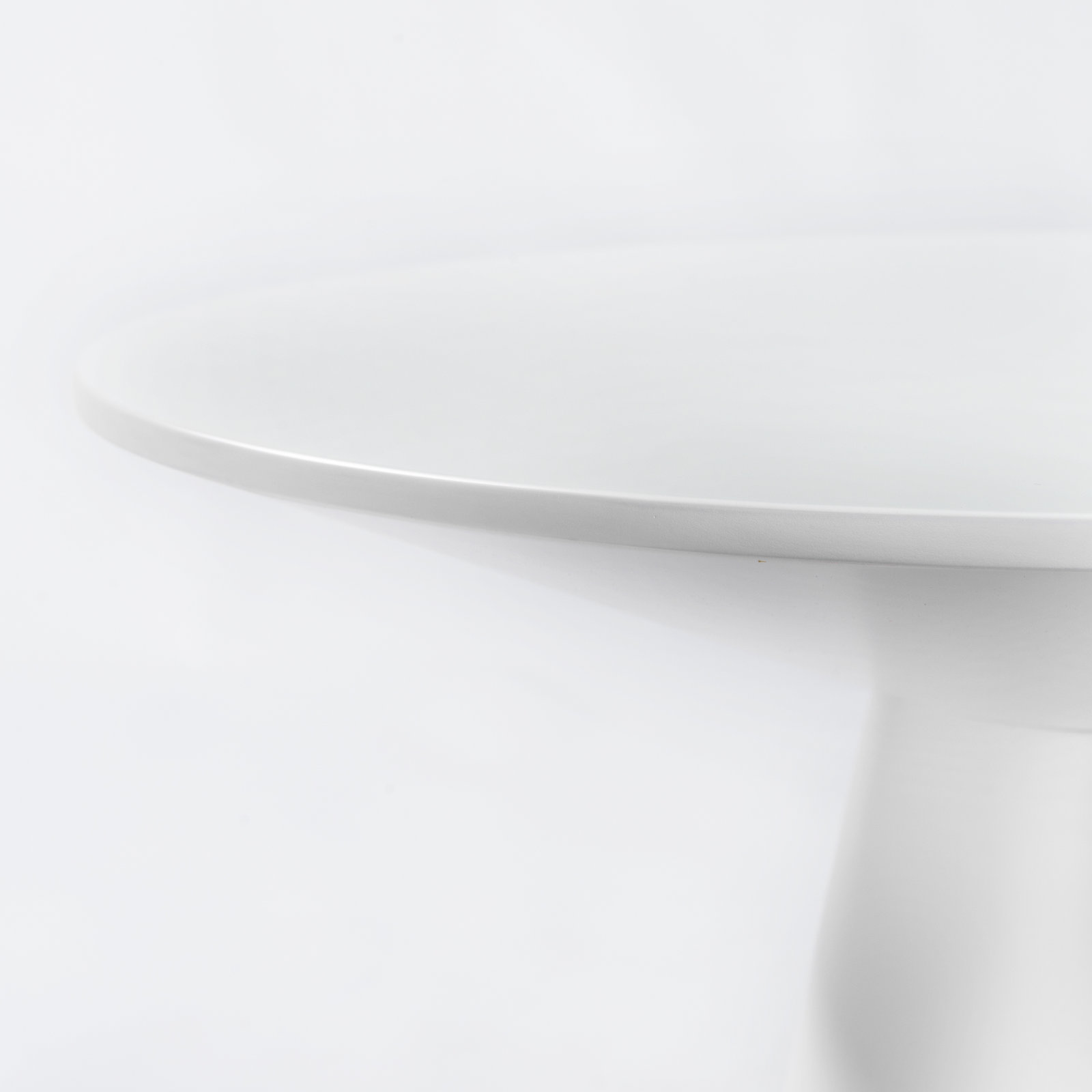 Adara 24" End Table, Matte White