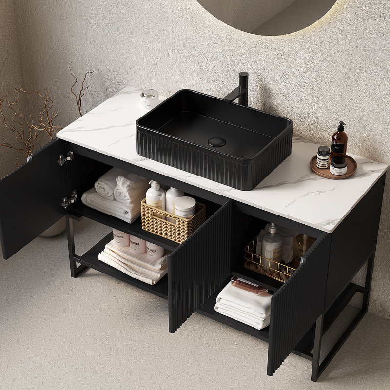 Meuble-lavabo de salle de bain 48 po avec lavabo vasque, armoire de rangement autoportante avec 3 portes et tablette ouverte TULIO, lavabo rectangulaire en céramique noire et comptoir en pierre frittée blanc de Carrare, couleur noire