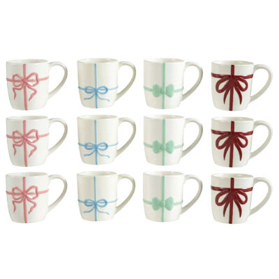 Tasse artisanale en grès avec nœud en relief