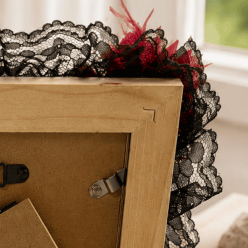 Gothic Picture Frame Valentina Red