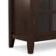 Armoire de rangement moyenne de style transitionnel en bois massif de 38 po avec portes en verre et tablettes réglables Artisan-760092897