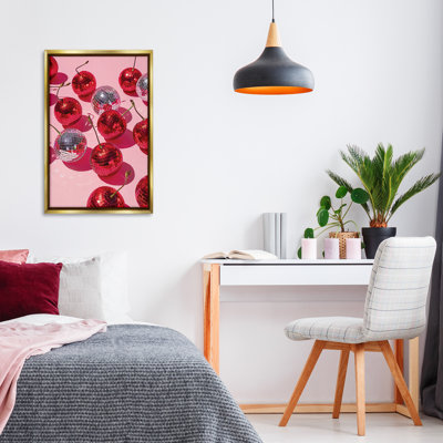 Cadre flottant cerisier disco, design par LSR Design Studio