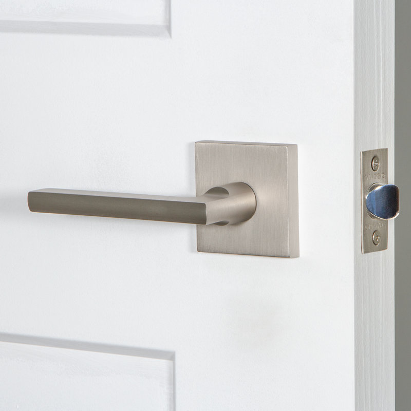 Viaggio Quadrato Rosette Privacy (Bed & Bath) with Milano Lever, 2.375", Satin Nickel, Left
