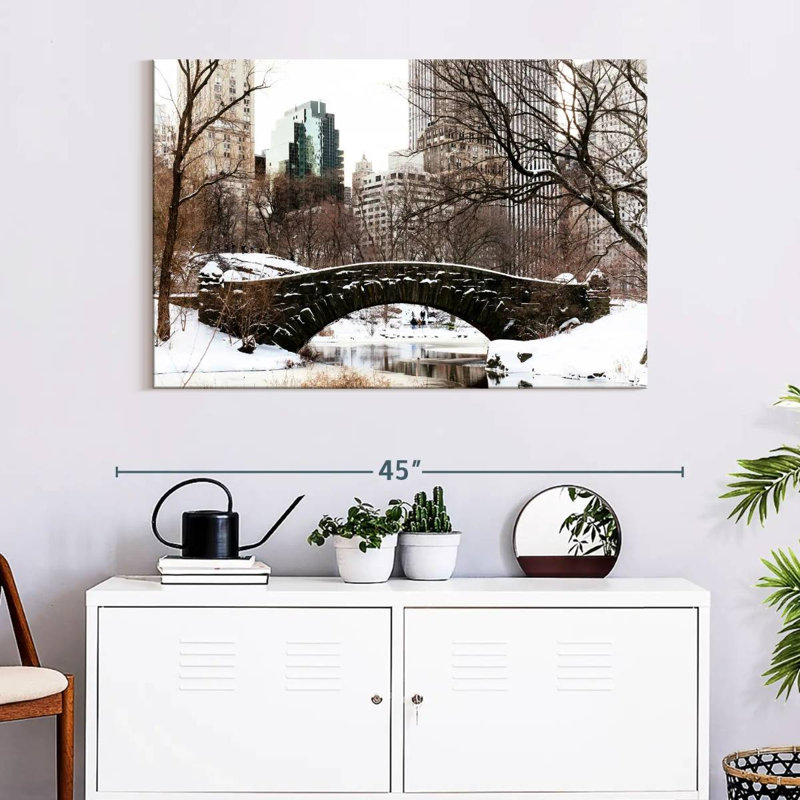 Ravi Gapstow Bridge Snow, H 26 po x l 39 po