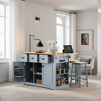 Grand îlot de cuisine de 53 pouces avec 2 tabourets de bar, prise de courant, support de rangement interne pour porte, chariot de rangement de cuisine sur 5 roulettes avec abattant, 5 supports latéraux ouverts, 3 tiroirs