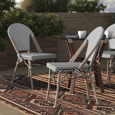 Chaise empilable Lavigne