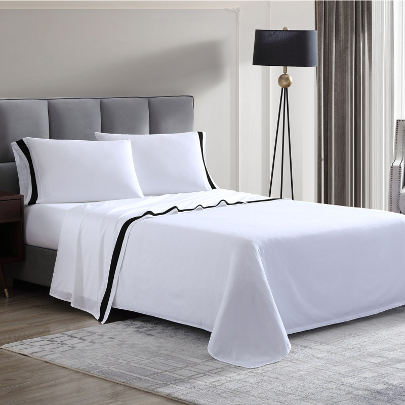 300 Thread Count Cotton Quality Sateen Sheet Set, Cal.King Sheet Set + 1 Fitted Sheet + 2 Pillowcase, White/Black