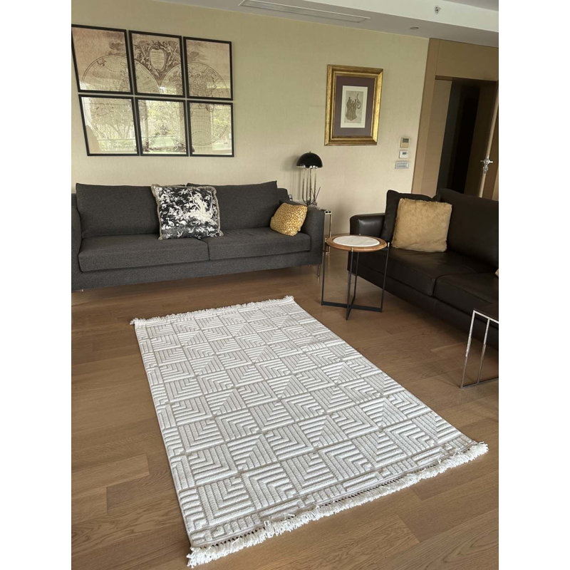 Tivan Indoor / Outdoor Rug, Rectangle 3'11" x 7'3"