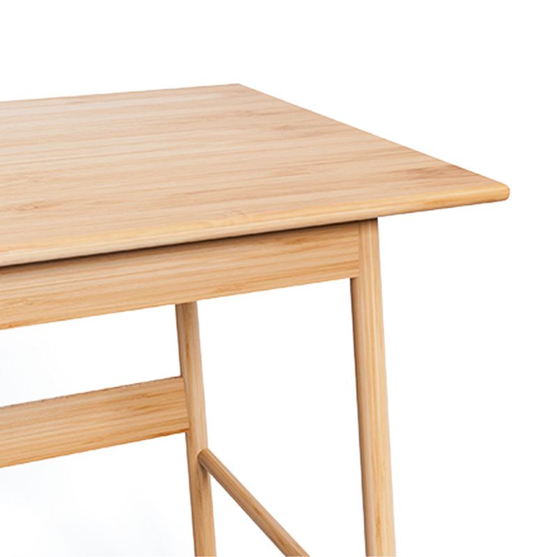Bureau d'ordinateur simple et moderne Modern