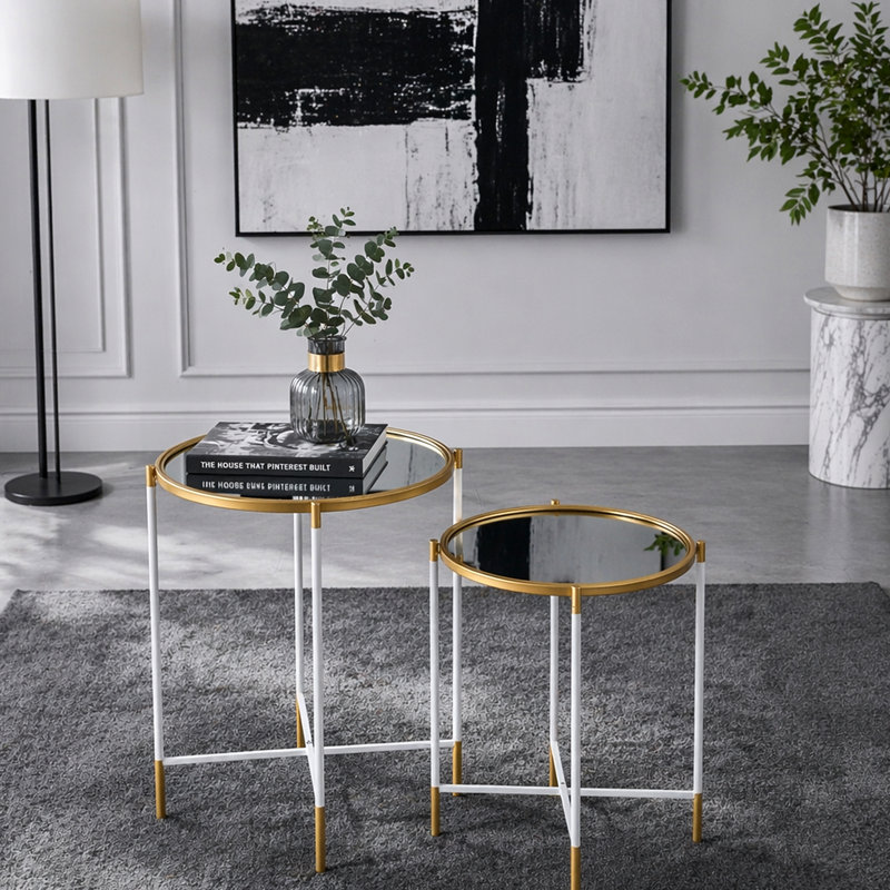 Ensemble de 2 tables d'appoint à plateau en miroir, L: P 18 x 23,5 po: P 16 x 20
