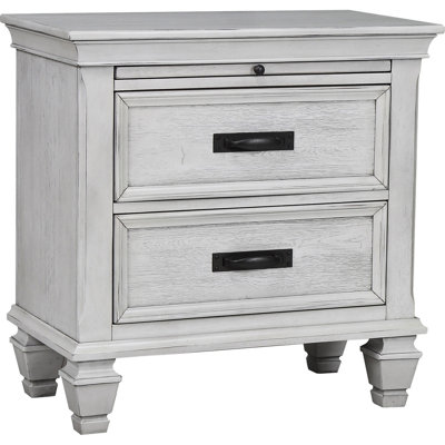 Lockeford Distressed White 2-drawer Nightstand