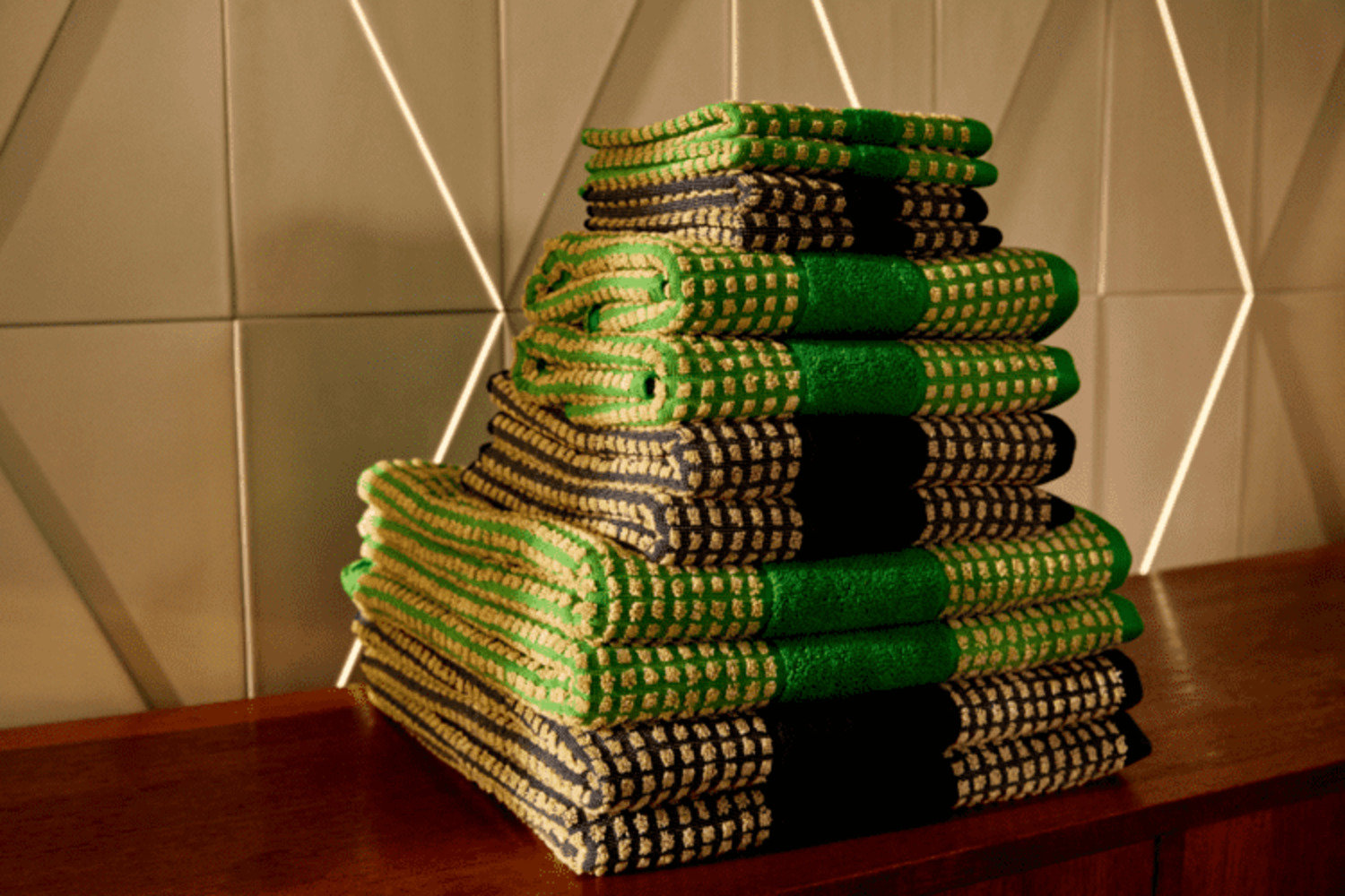 Reinetta Check Cotton Bath Towel, Green/Sand
