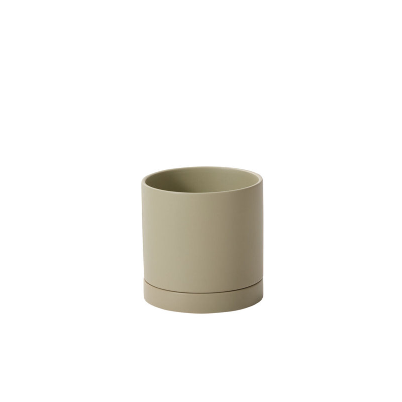 Swerve Neutral Pot with Saucer, Light Gray, 7" H x 7" W x 7" D