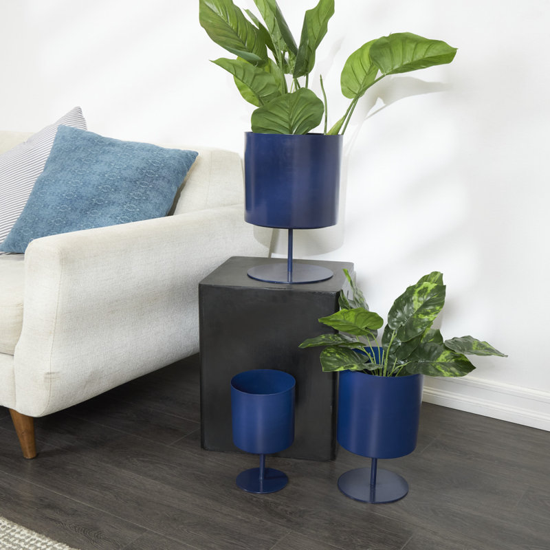 Gabriele Metal Pot Planter, Blue