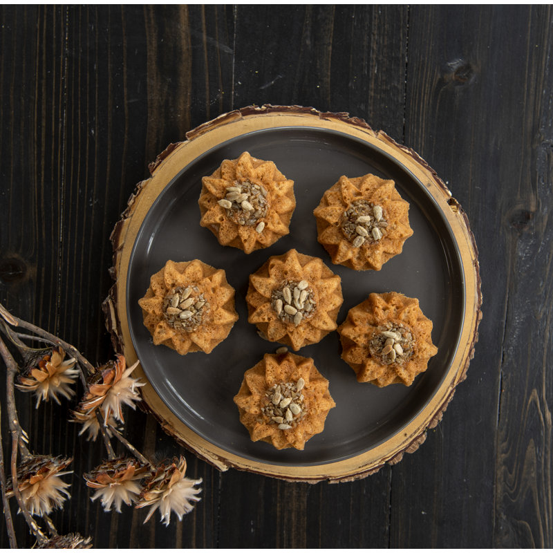 Nordic Ware Sunflower Cakelet Pan
