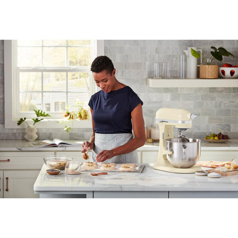 KitchenAid Artisan 6.6L Bowl-Lift Stand Mixer, Cream