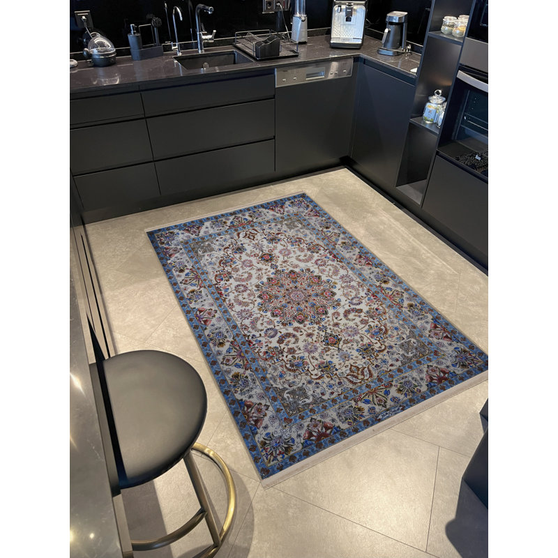 Tapis décoratif multicolore à motif floral, Rectangle 3 pi 9,81 po x 4 pi 11,06 po