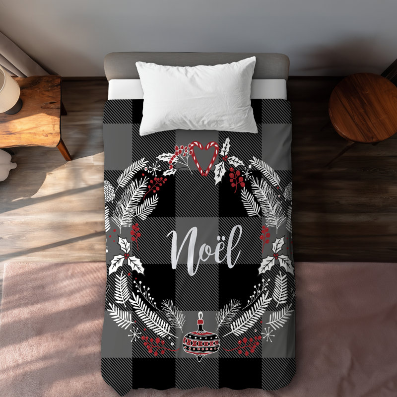 Christmas Wreath Illustrative Pattern Duvet Cover | Home Decor