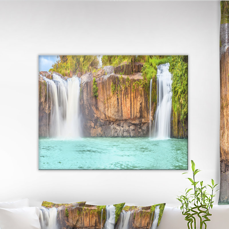 Dry Dry Waterfall - reproduction de photo sur toile, H 20 po x l 40 po x P 1po, Toile tendue