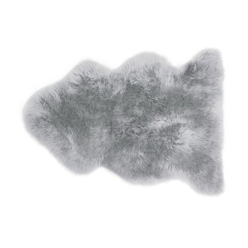 Tapis en peau de mouton Novelty Leam, Nouveauté 2 pi x 3 pi