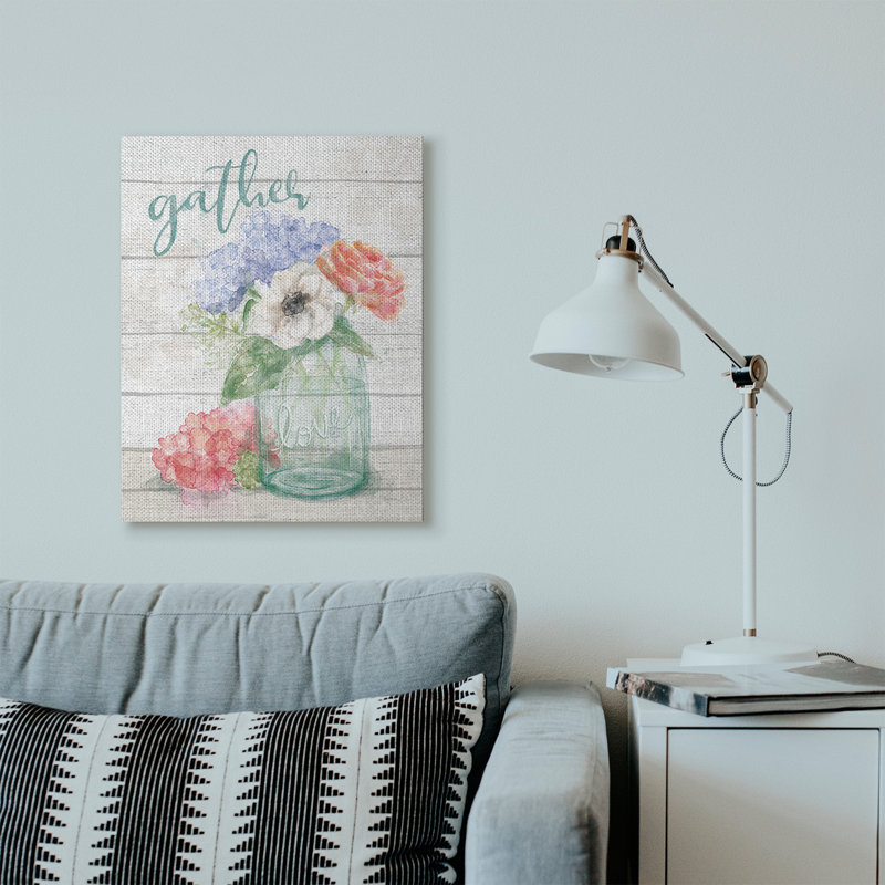 «Gather Love Flower Jar Rustic», impression, Toile tendue, H 24 po x l 30 po x P 1,5 po