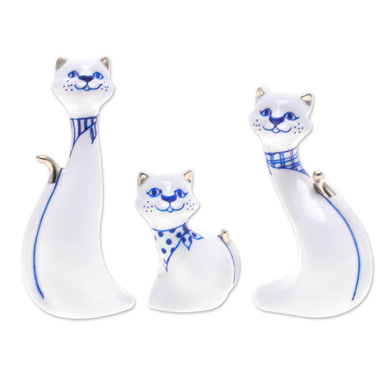 Statuettes en porcelaine dorée fabriquées à la main