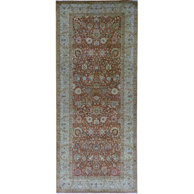 Wool Oriental Area Rug in Rust/Camel