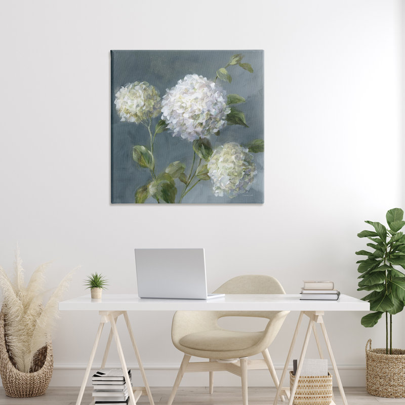 «Summer Simplicity Hydrangeas», conception par Danhui Nai, H 36 po x l 36 po