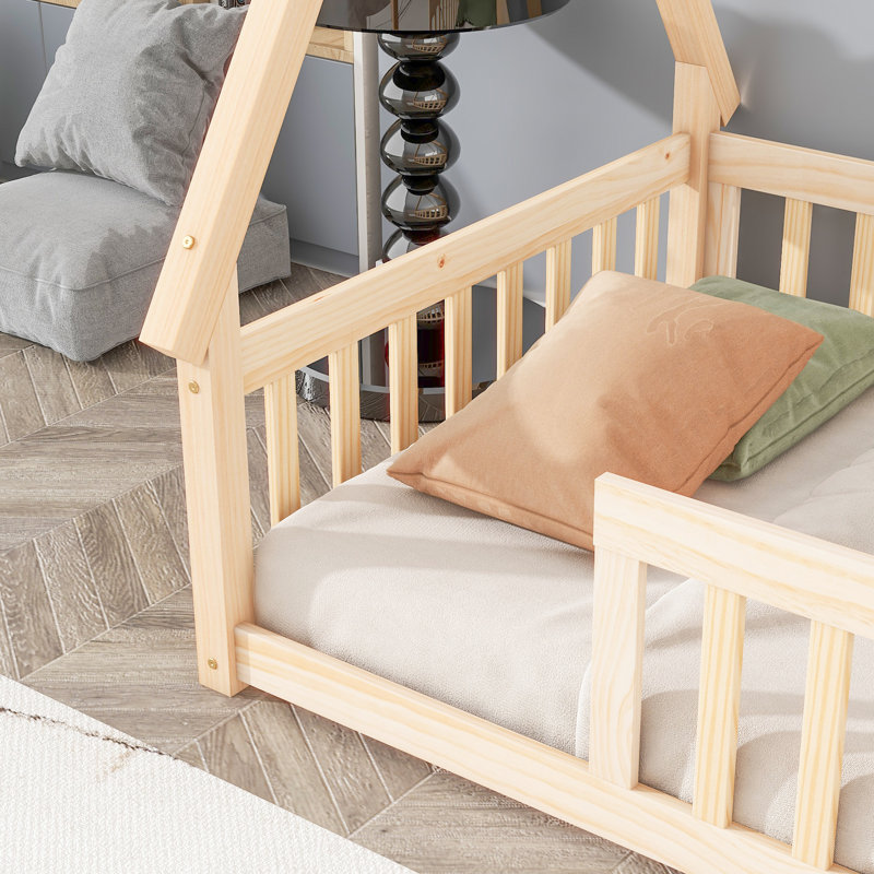 Lit simple au sol naturel - avec garde-corps pour assurer la stabilité et la stabilité du tipi pour un sommeil stable