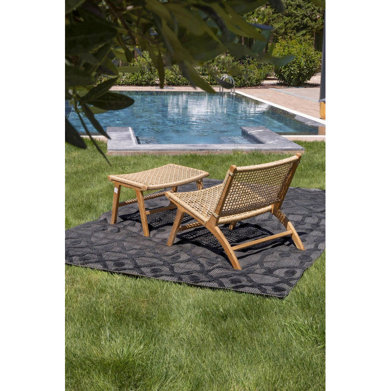 Tapis géométrique en polyester tissé à la machine en noir, Rectangle 3 pi 11 po x 5 pi 11 po