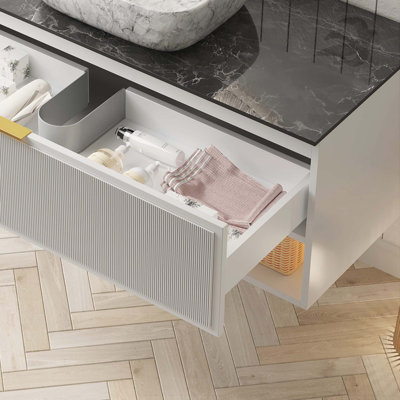 Armoire murale 48 po en contreplaqué blanc avec tiroir et tablette ouverte, plateau en pierre frittée en pierre noire, sans lavabo, sans robinet et couvercle d'évier