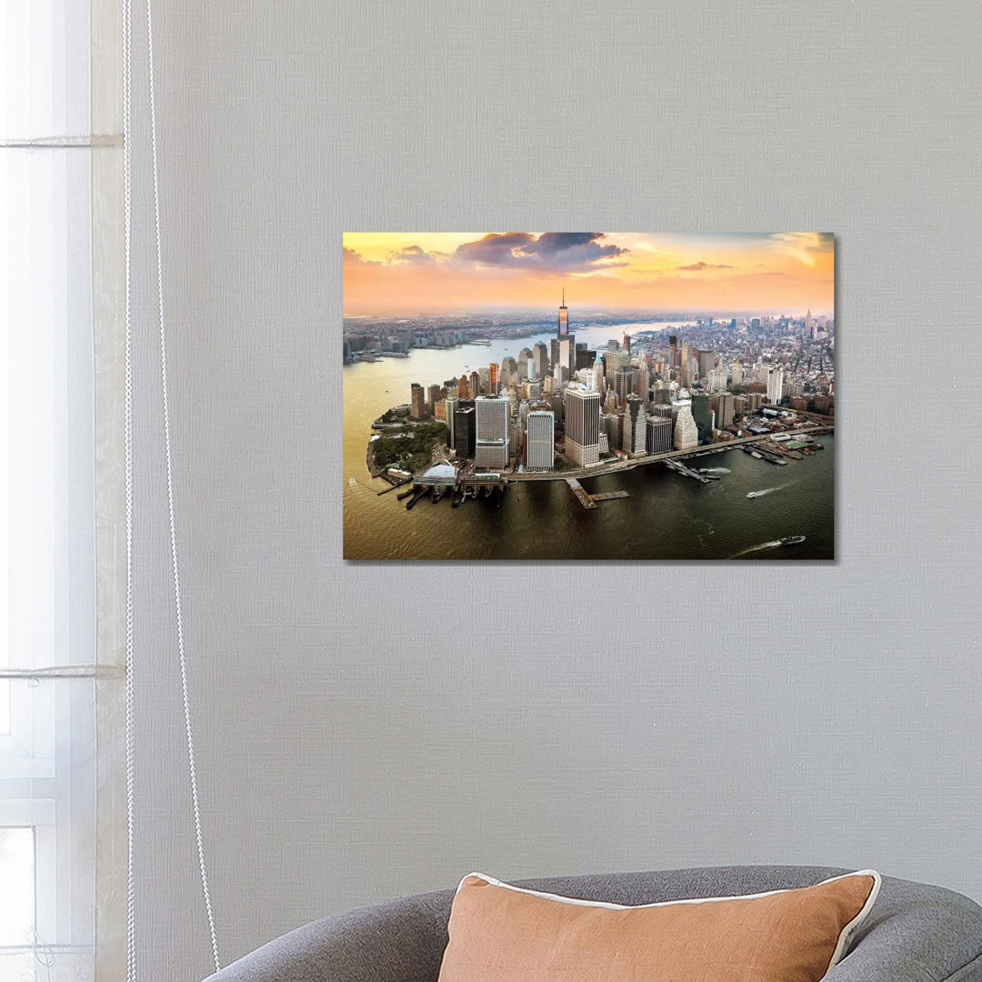 One World Trade Center Sunset Aerial von Susanne Kremer - Gallery-Wrapped Canvas Giclée