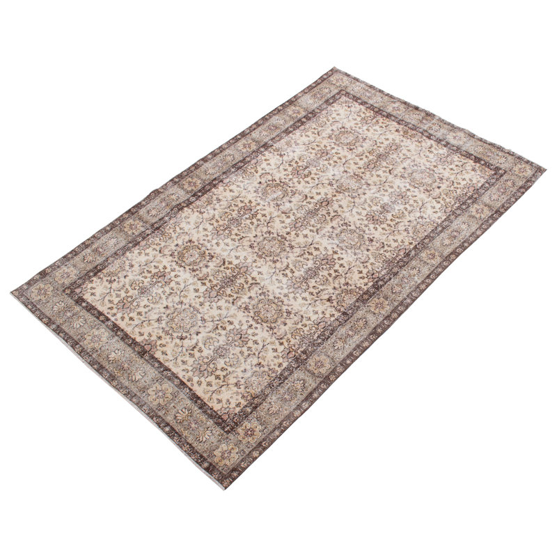 Tapis ivoire Danuel Vintage 5 pi 5 po x 8 pi 11 po
